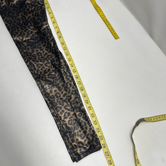 SPANX LEOPARD PRINT LEGGINGS FAUX LEATHER SIZE M - Picture 6 of 6